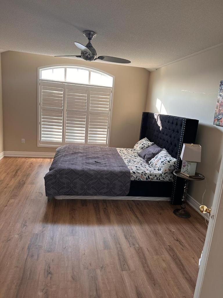 Beautiful Home Mississauga Luaran gambar